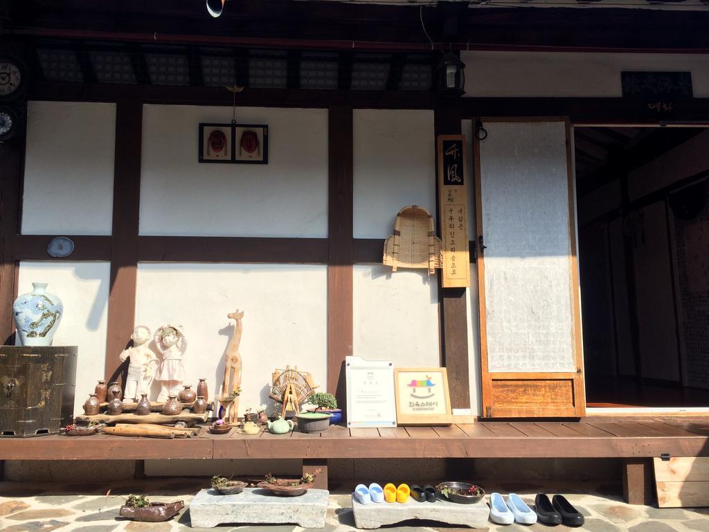 Inyeon Hanok Guesthouse Jeonju Zewnętrze zdjęcie
