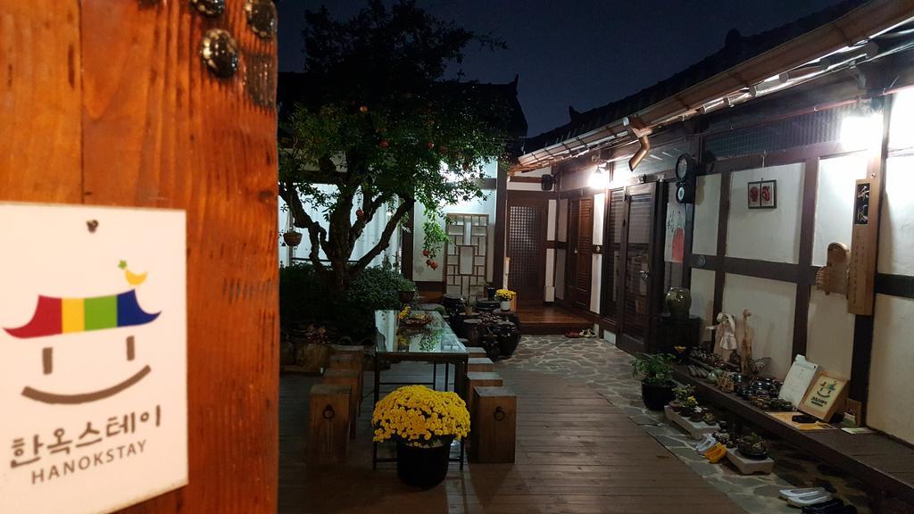 Inyeon Hanok Guesthouse Jeonju Zewnętrze zdjęcie