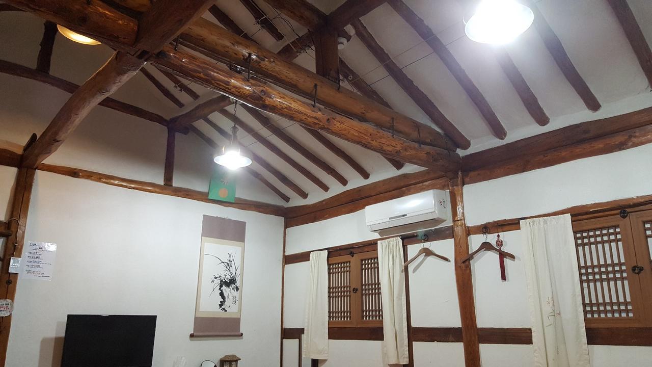 Inyeon Hanok Guesthouse Jeonju Zewnętrze zdjęcie