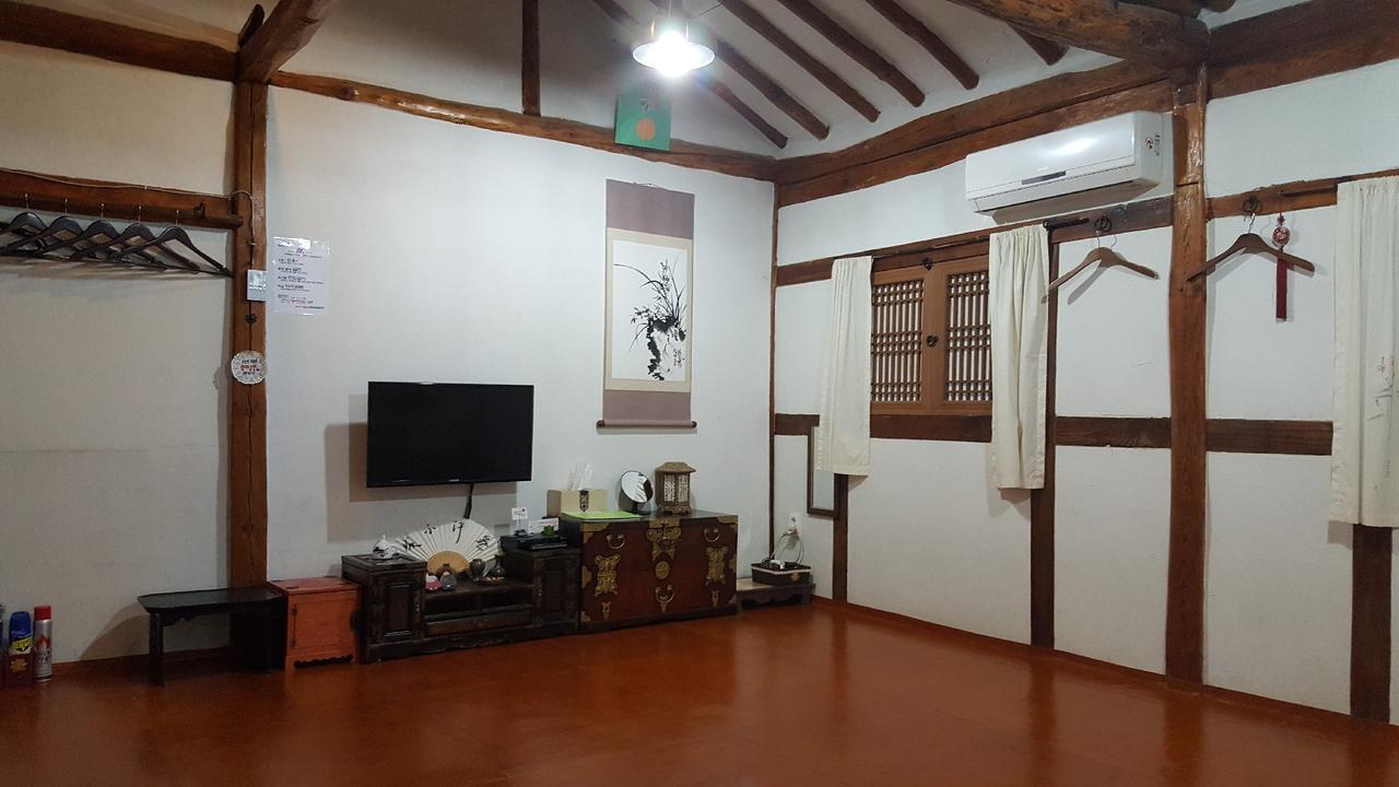 Inyeon Hanok Guesthouse Jeonju Zewnętrze zdjęcie