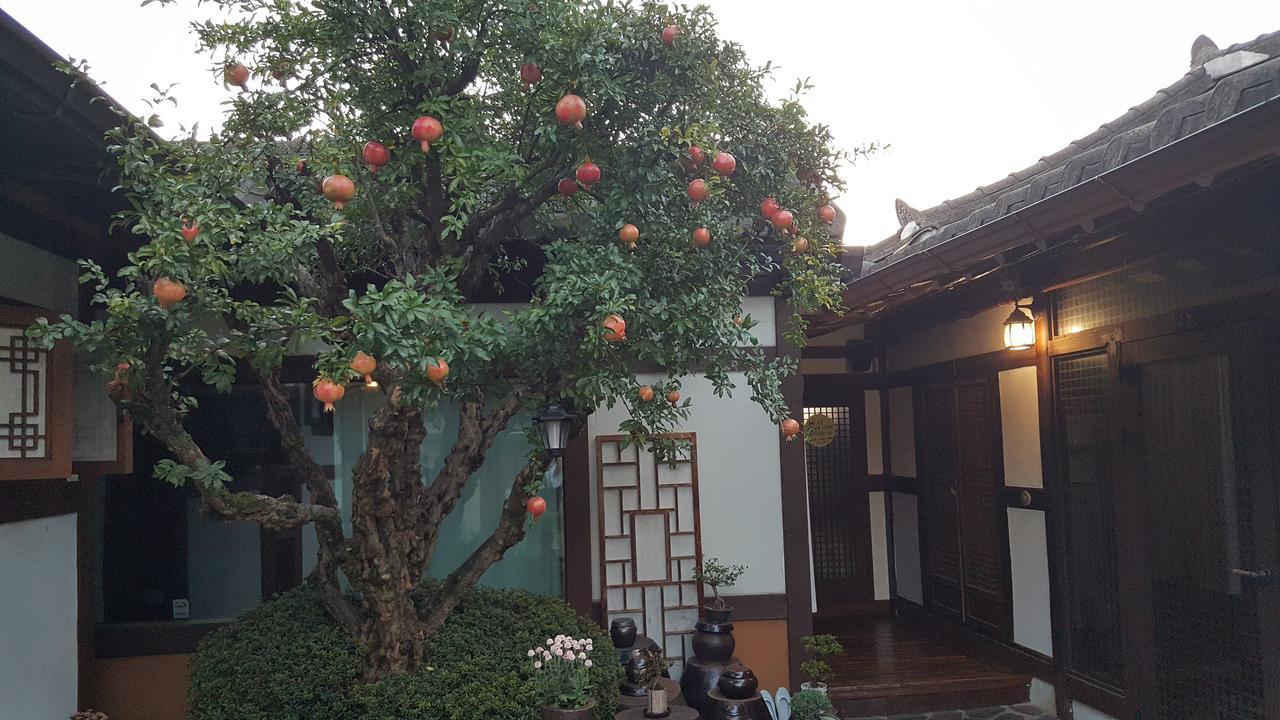 Inyeon Hanok Guesthouse Jeonju Zewnętrze zdjęcie