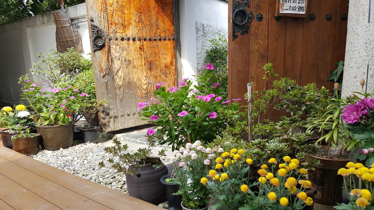 Inyeon Hanok Guesthouse Jeonju Zewnętrze zdjęcie